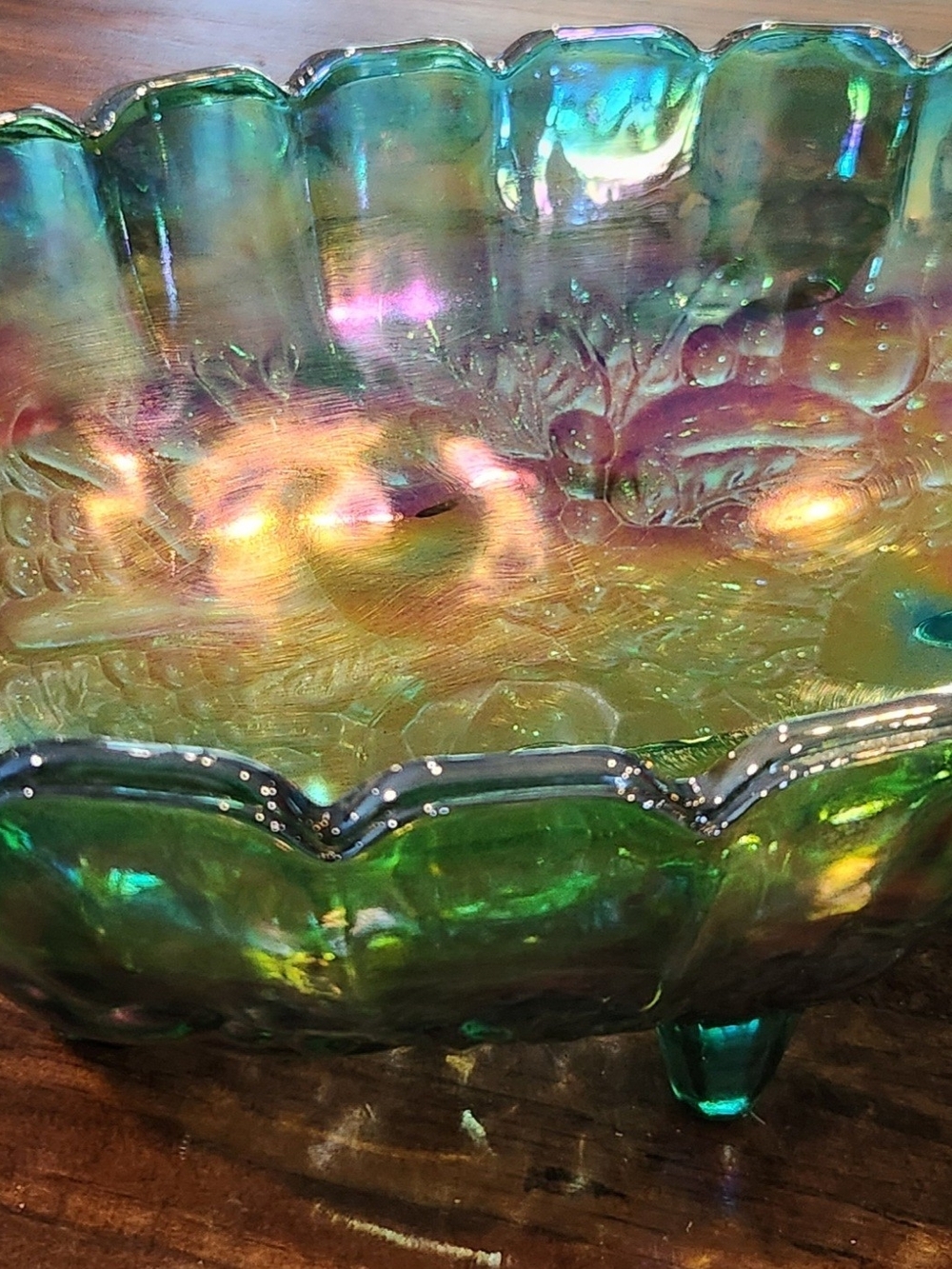 Vintage Indiana Carnival Glass Bowl Iridescent Very Shiny And Beautiful